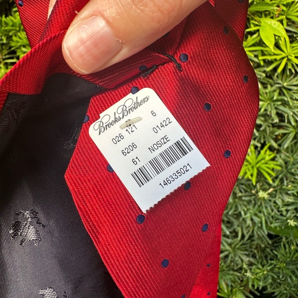 NWT Brooks Brothers Tie - Picture 7 of 9